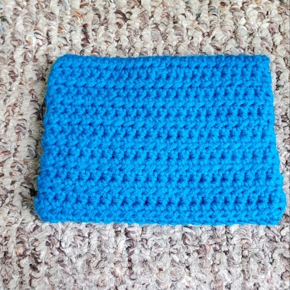Blue Raspberry Lemon Crocheted Bag - Picture 11 of 12